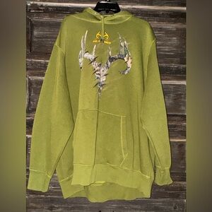 SOLD-NWOT-Men’s Realtree Hoodie